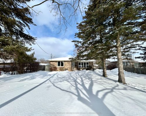 3 Island Rd, St Catharines, ON, L2M4B5 | Card Image