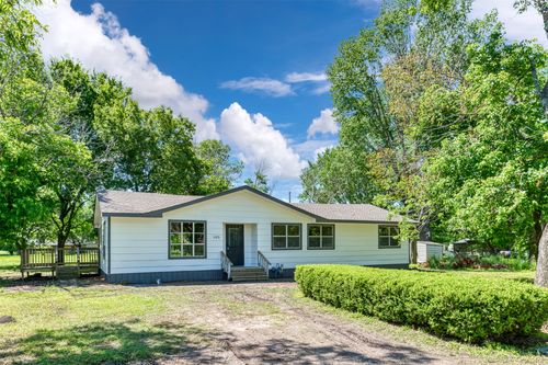 103 Ivy St, Kerens, TX, 75144-6143 | Card Image