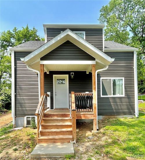 10643 Thorpe Ave, Saint Louis, MO, 63114-1025 | Card Image