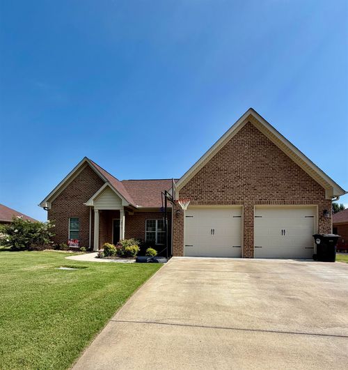 2017 Rosedale St, Muscle Shoals, AL, 35661 | Card Image
