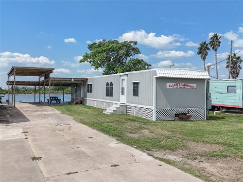 142 Fm 2031 Beach Rd, Matagorda, TX, 77457 | Card Image
