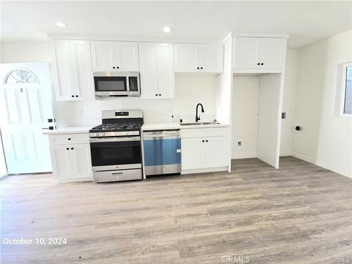 8524-14-8524 Beverlywood St, LOS ANGELES, CA, 90034-2179 | Card Image
