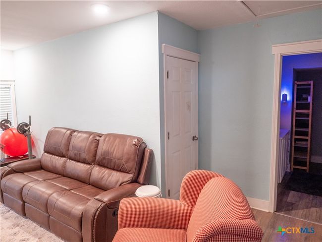 1006 W North St, House other with 2 bedrooms, 1 bathrooms and null parking in Victoria TX | Image 9