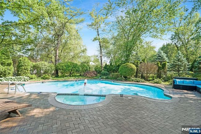 17 Windham Pl, House other with 6 bedrooms, 6 bathrooms and null parking in Glen Rock NJ | Image 43