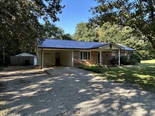 106 Shore Dr, Big Sandy, TN, 38221-4006 | Card Image