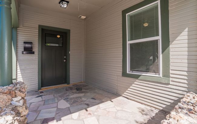 3011 Spurlock St, House other with 3 bedrooms, 2 bathrooms and null parking in Dallas TX | Image 5