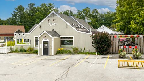 4566 Main St, Manchestr Ctr, VT, 05255-9721 | Card Image