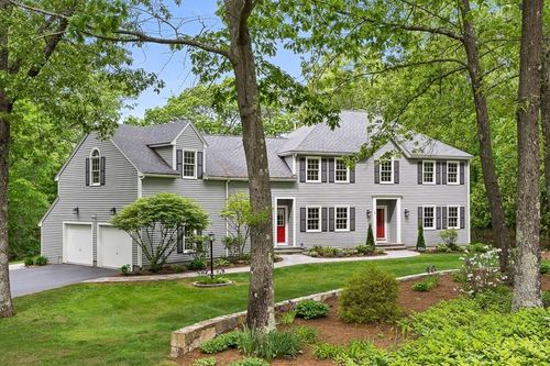1 Woronoco Dr, Natick, MA, 01760-6069 | Card Image