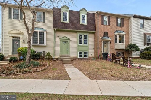 9885 Burke Pond Ct, BURKE, VA, 22015-2947 | Card Image