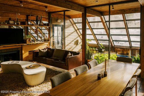 925 W North St, Aspen, CO, 81611-1171 | Card Image