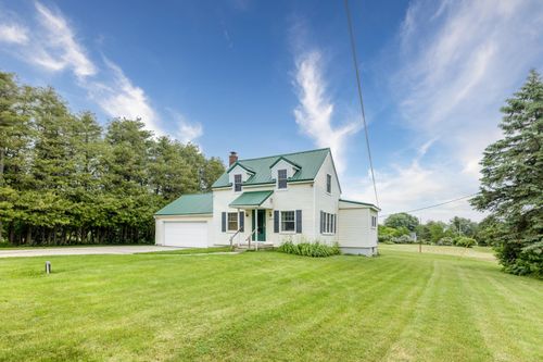 5957 Lakeshore Rd, Lexington, MI, 48450-9391 | Card Image