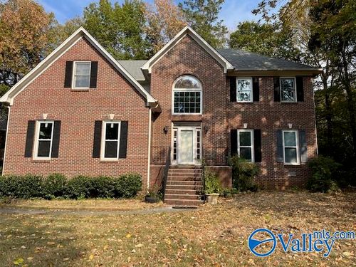 1323 Deans Dr Se, Huntsville, AL, 35802-2713 | Card Image