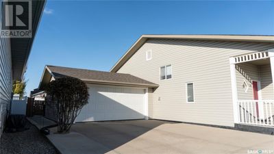 115 Caldwell Dr, House other with 3 bedrooms, 2 bathrooms and null parking in Yorkton SK | Image 3