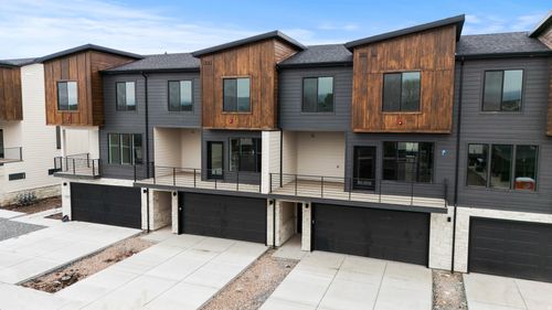 5865 N Jeeder Dr, Mountain Green, UT, 84050-6019 | Card Image