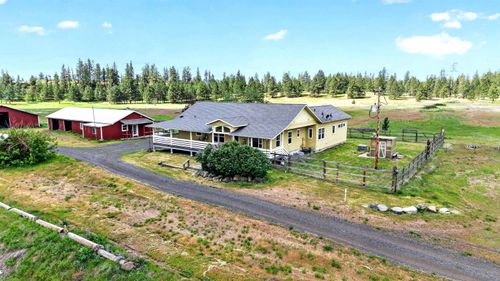 14829 W Burnett Rd, Nine Mile Falls, WA, 99026 | Card Image