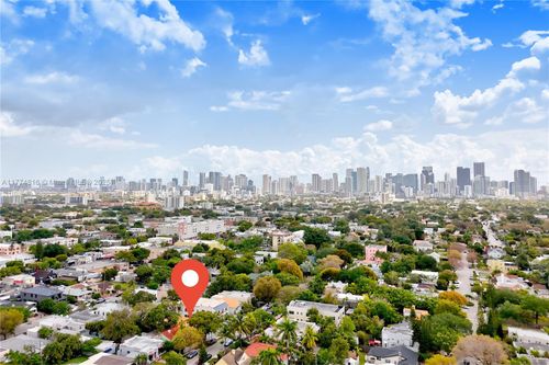 1645 Sw 10th St, MIAMI, FL, 33135-5210 | Card Image