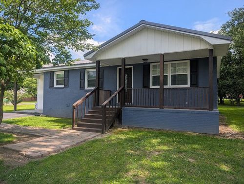 523 Third St, La Center, KY, 42056-8800 | Card Image