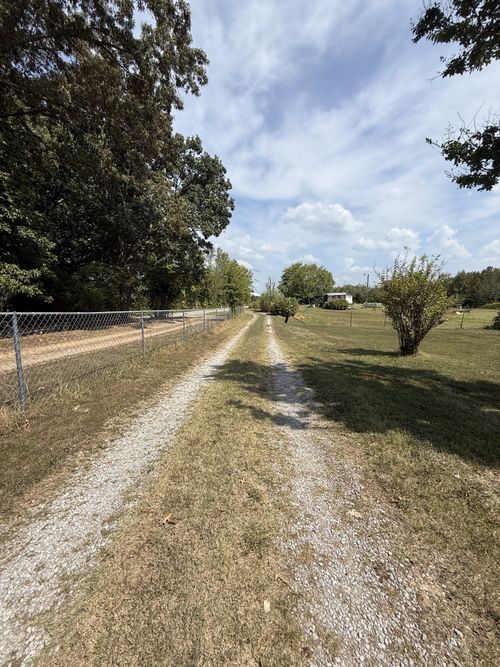 5391 Louise Rd, Cumberland Furnace, TN, 37051-9065 | Card Image