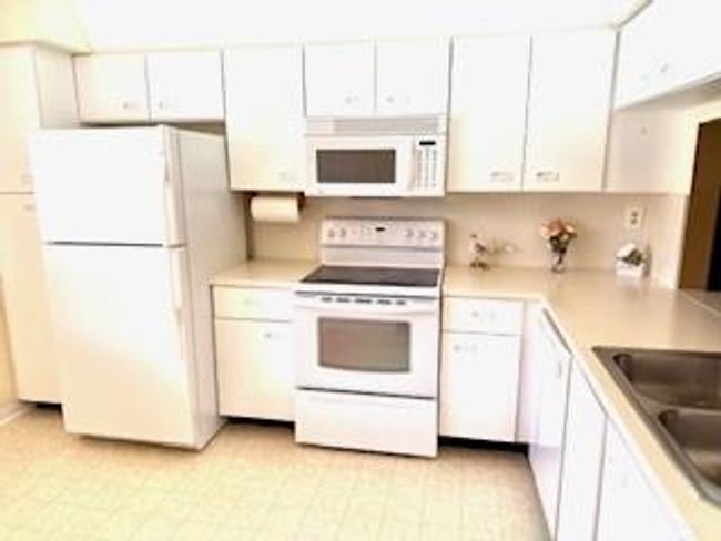 APT-206 - 2524 Nw 104 Th Ave, Condo with 2 bedrooms, 2 bathrooms and null parking in Sunrise FL | Image 8