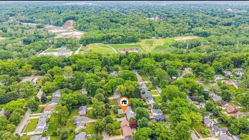 478 Tamiami Trl, Akron, OH, 44303-2420 | Card Image