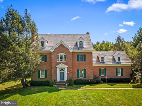 660 Greenbridge Rd, BROOKEVILLE, MD, 20833-1911 | Card Image