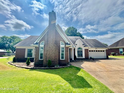 7264 Flower Creek Dr, Southaven, MS, 38671-5936 | Card Image