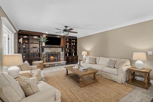 26W373 Churchill Rd, Winfield, IL, 60190-2105 | Card Image