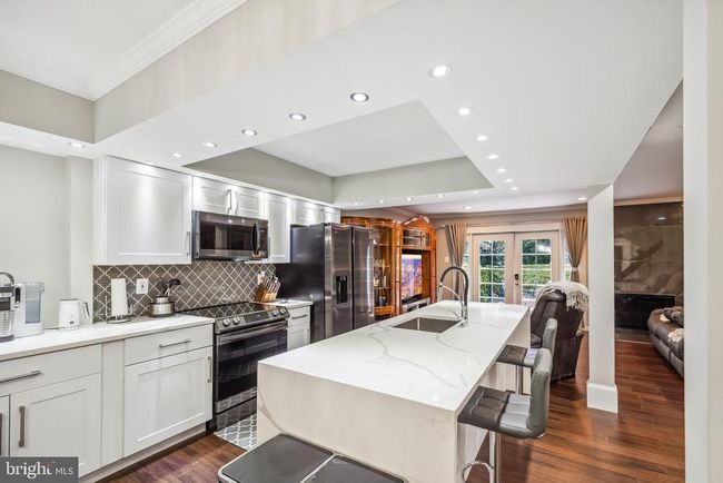 6004 Forrest Hollow Ln, Townhouse with 3 bedrooms, 4 bathrooms and null parking in SPRINGFIELD VA | Image 10