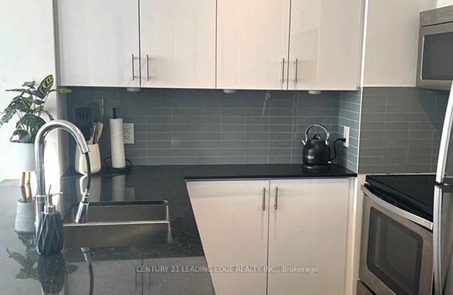 802 - 9582 Markham Rd, Condo with 2 bedrooms, 1 bathrooms and null parking in Markham ON | Image 13