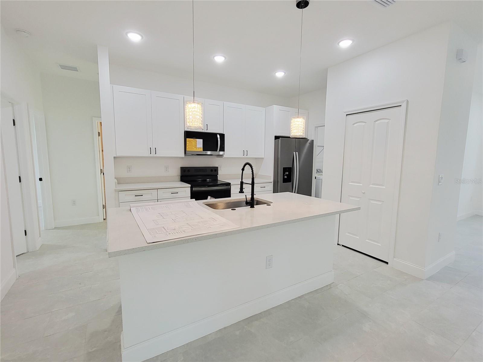 Residential Lease in PALM BAY 3