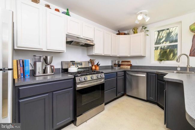 335 Manton St, Townhouse with 4 bedrooms, 1 bathrooms and null parking in PHILADELPHIA PA | Image 8