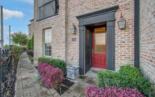 610 Delano St, Houston, TX, 77003-2368 | Card Image