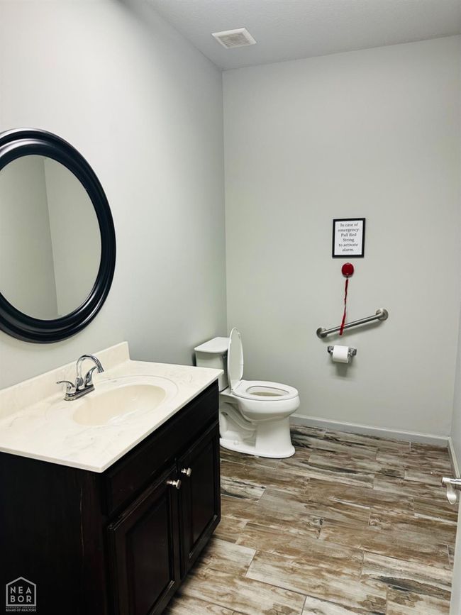 201 S Bay Dr, Home with 0 bedrooms, 2 bathrooms and null parking in Bay AR | Image 4