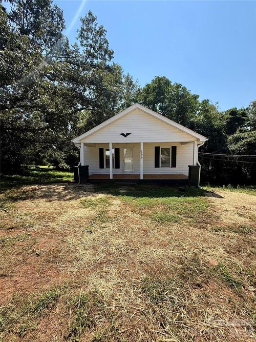 199 Westview St, Rutherfordton, NC, 28139-3038 | Card Image