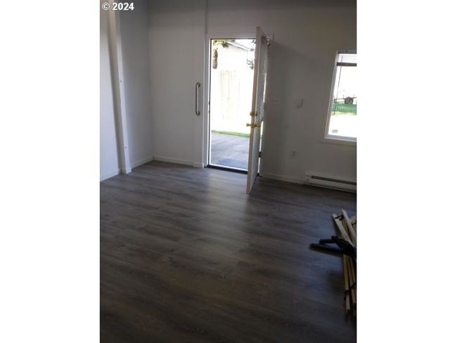 160 Spring St, House other with 3 bedrooms, 3 bathrooms and null parking in Gardiner OR | Image 11