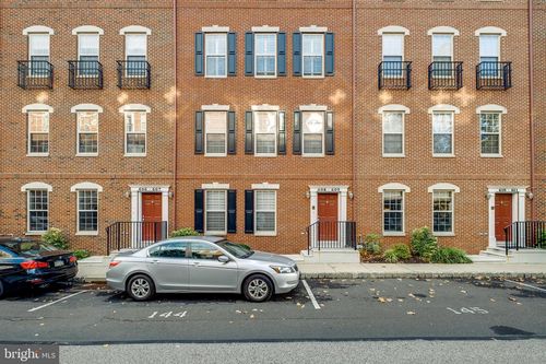 609 Admirals Way, PHILADELPHIA, PA, 19146-5222 | Card Image