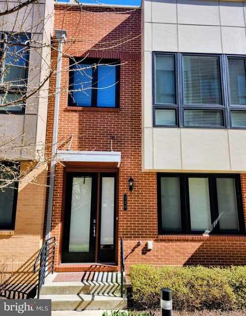 126 Cambria Walk, ALEXANDRIA, VA, 22304-3082 | Card Image