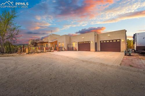 8200 Abbey Rd, Pueblo, CO, 81004-9755 | Card Image