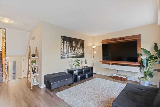 11 Trowell Lane, Condo with 3 bedrooms, 2 bathrooms and 2 parking in Ajax ON | Image 4