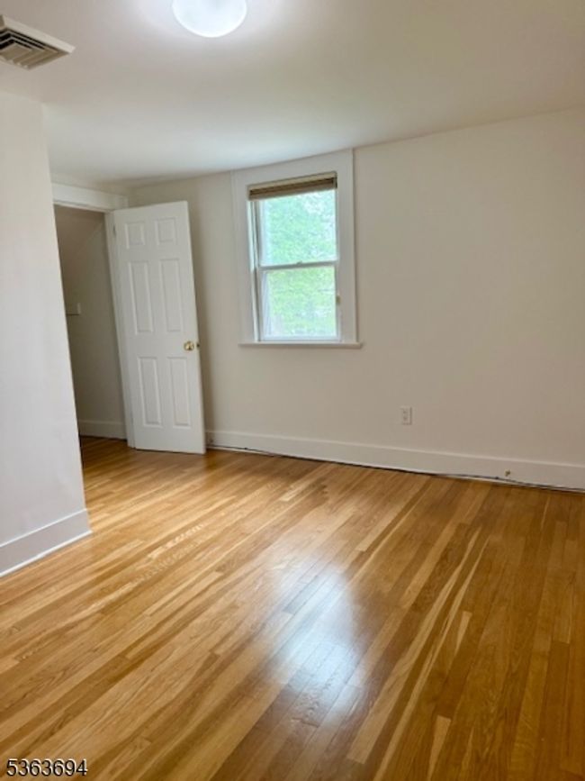 2 - 46 Grove St, Home with 2 bedrooms, 1 bathrooms and null parking in Waldwick NJ | Image 8