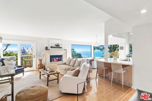 6801 Seawatch Ln, MALIBU, CA, 90265-4142 | Card Image