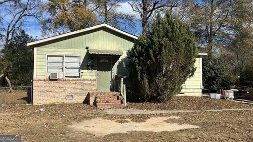 2621 Village Green Ln, Macon, GA, 31206-8219 | Card Image