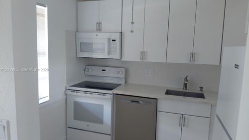 306-7897 Golf Circle Dr, Margate, FL, 33063-7361 | Card Image