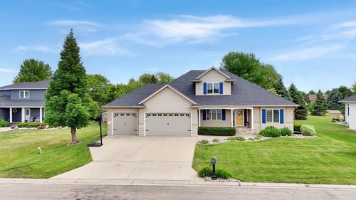 309 43rd Ave S, Moorhead, MN, 56560-6727 | Card Image