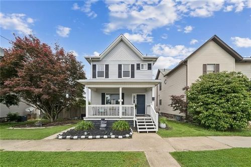 611 Green St, Greensburg, PA, 15601-4186 | Card Image