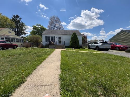 14 Roxbury Dr, Kenvil, NJ, 07847-2610 | Card Image