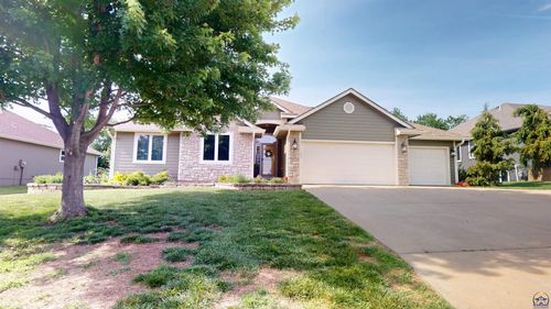 3404 Se 39th Ter, Topeka, KS, 66609 | Card Image