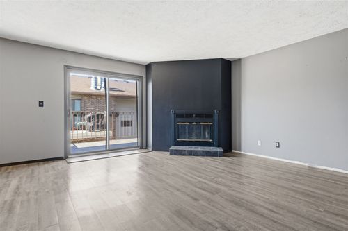 apt-48-1916 Tracy Dr, Bloomington, IL, 61704-7382 | Card Image