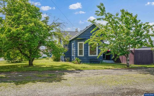 1109 N 4th Ave, Stayton, OR, 97383-1845 | Card Image