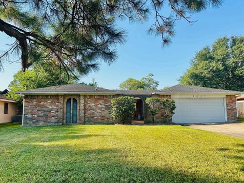 8627 Willow Bend Ct, Port Arthur, TX, 77642 | Card Image